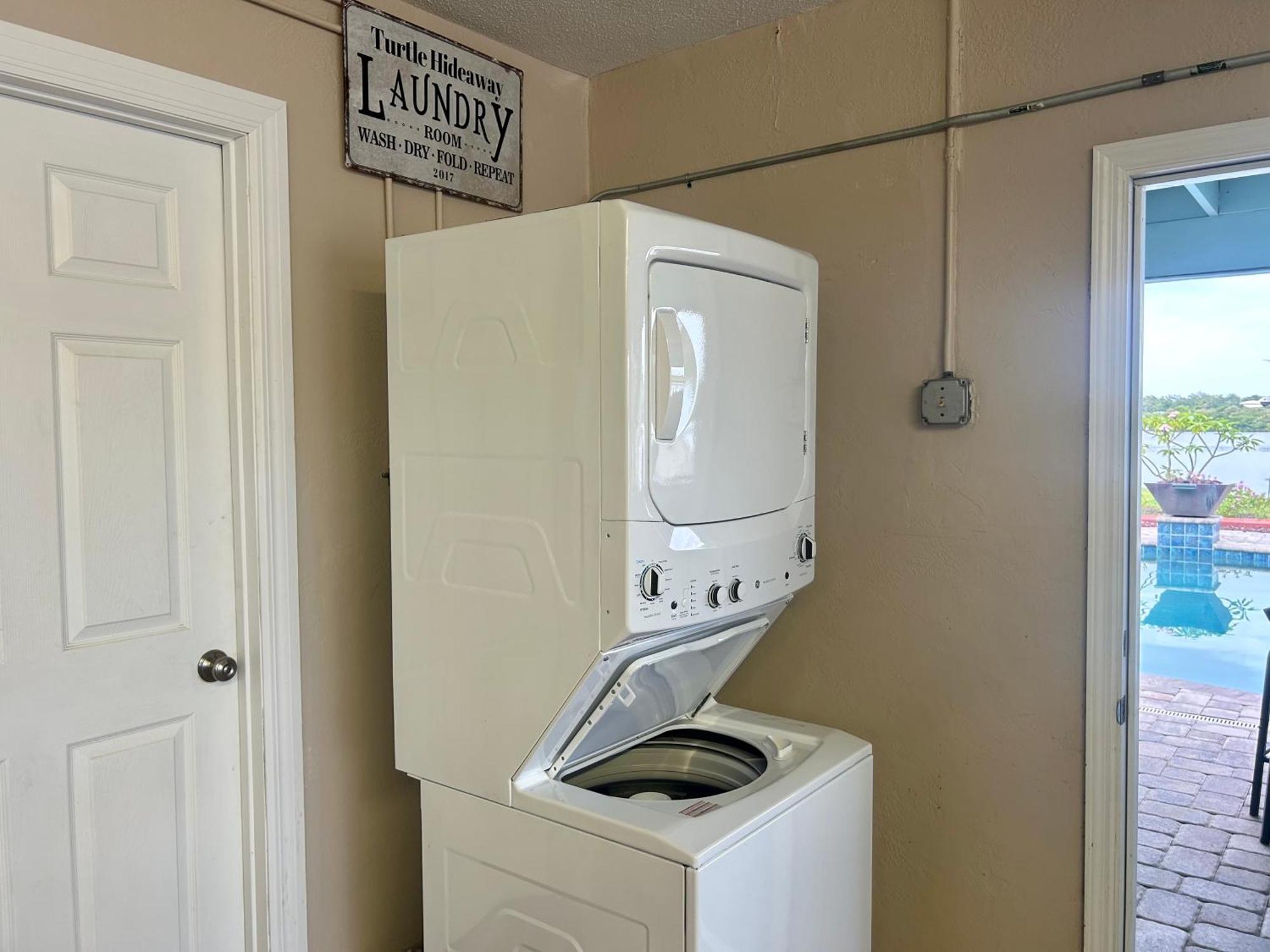 Guest Suite - Waterfront -Pool & Hot Tub- Walk To Beach Clearwater Beach Eksteriør billede