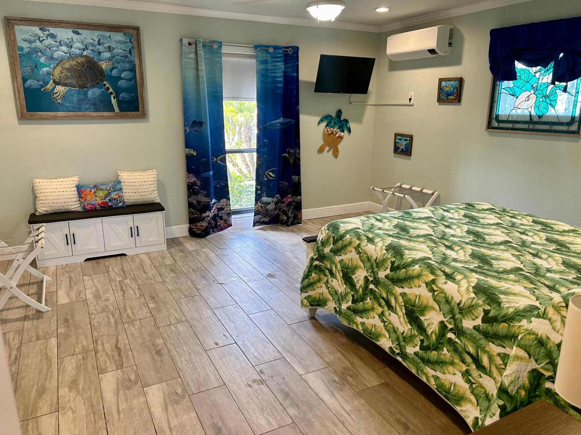 Guest Suite - Waterfront -Pool & Hot Tub- Walk To Beach Clearwater Beach Eksteriør billede
