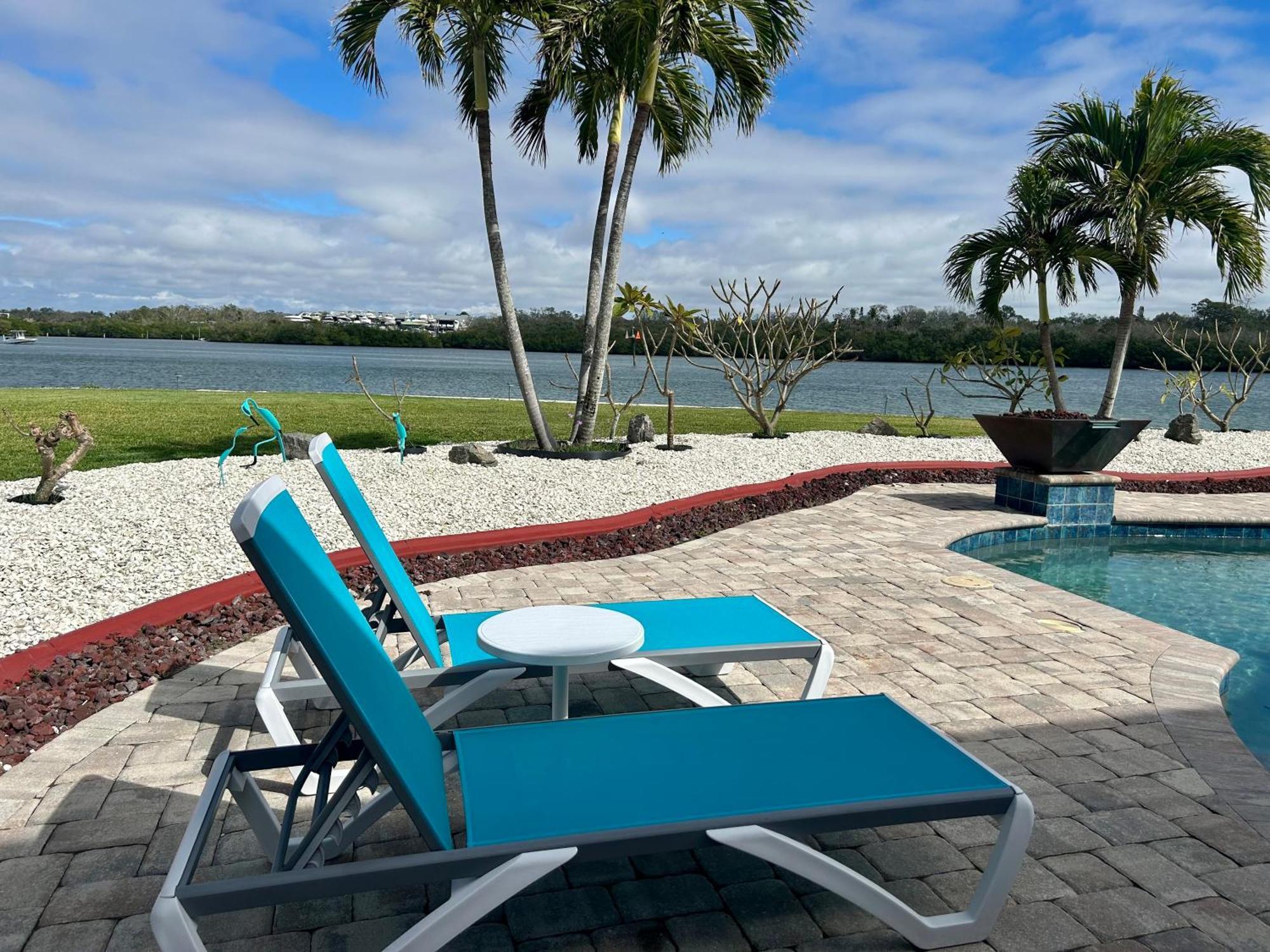Guest Suite - Waterfront -Pool & Hot Tub- Walk To Beach Clearwater Beach Eksteriør billede